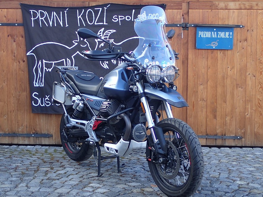 MOTO GUZZI V 85 TT - 6