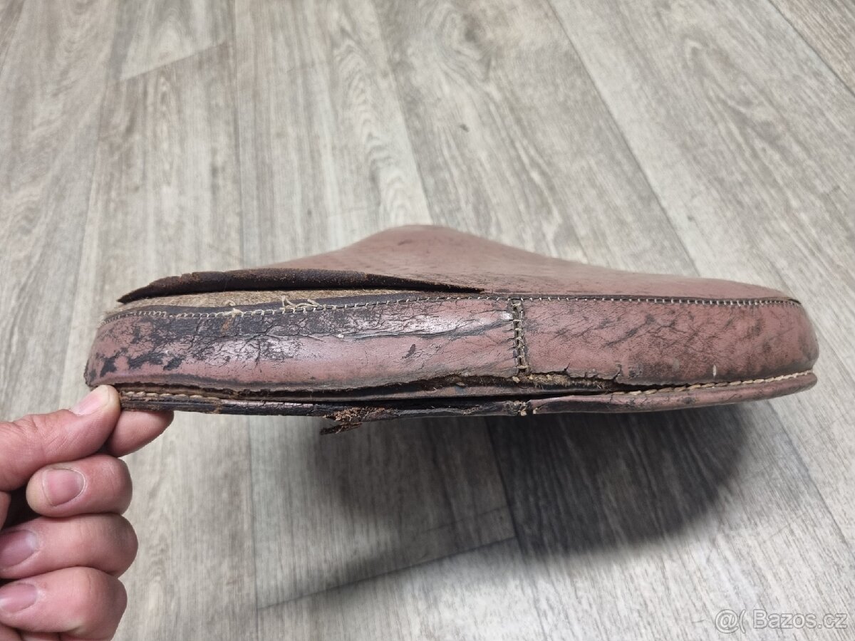 Jawa Pérák - sedlo nízké - 6