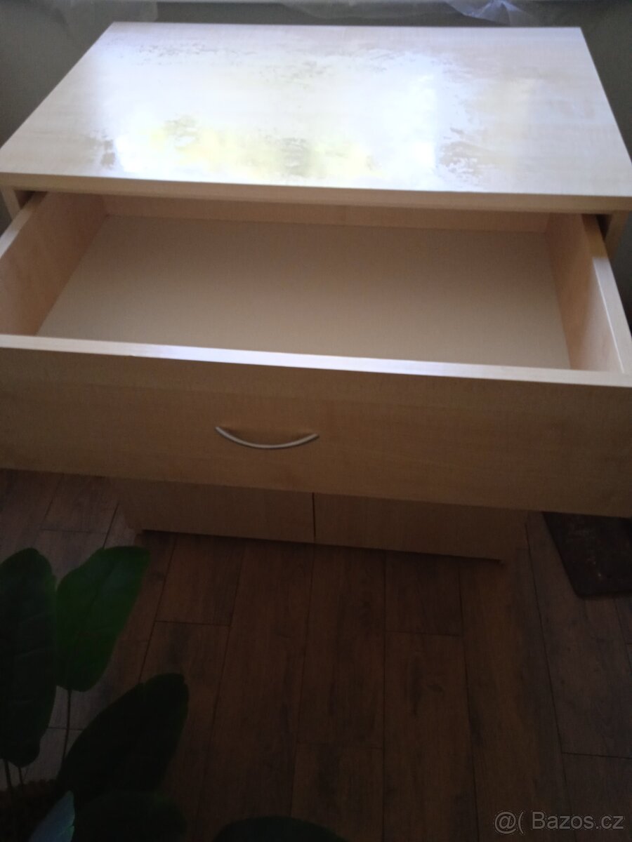 Přebalovací pult z masivu - 6