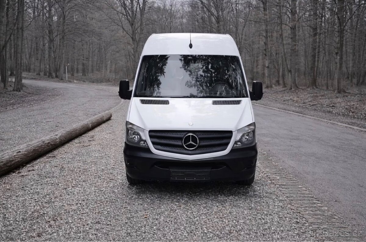 Mercedes-Benz Sprinter - 6
