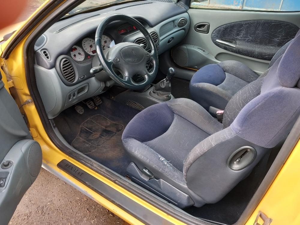 Renault Megane 2.0 16 F7R - 6