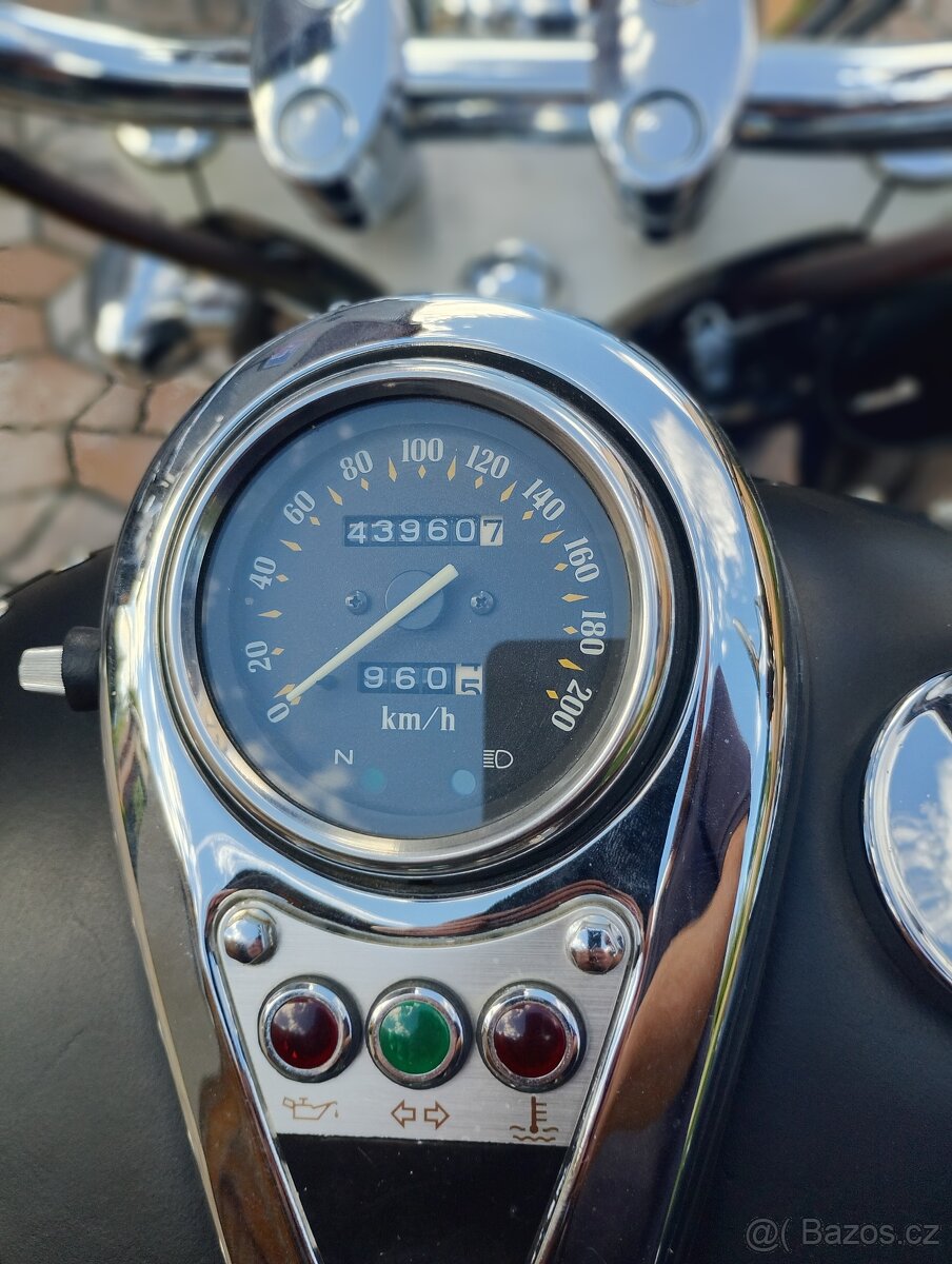 Kawasaki vn 800 classic - 6