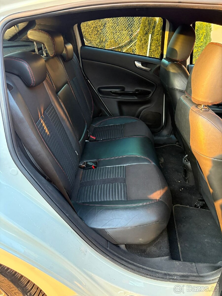 Alfa Romeo Giulietta 2.0jtdm - 6