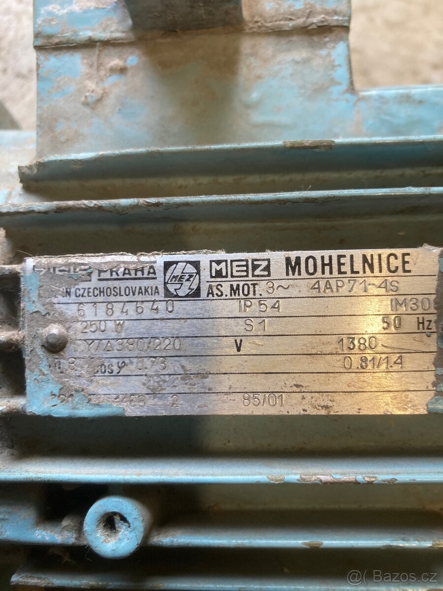 Elektromotor s převodovkou - 6