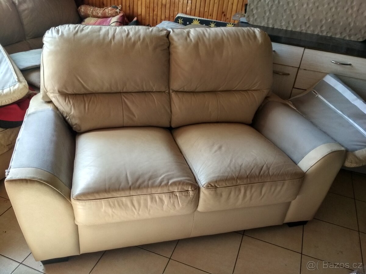 KOŽENÁ POHOVKA - 6