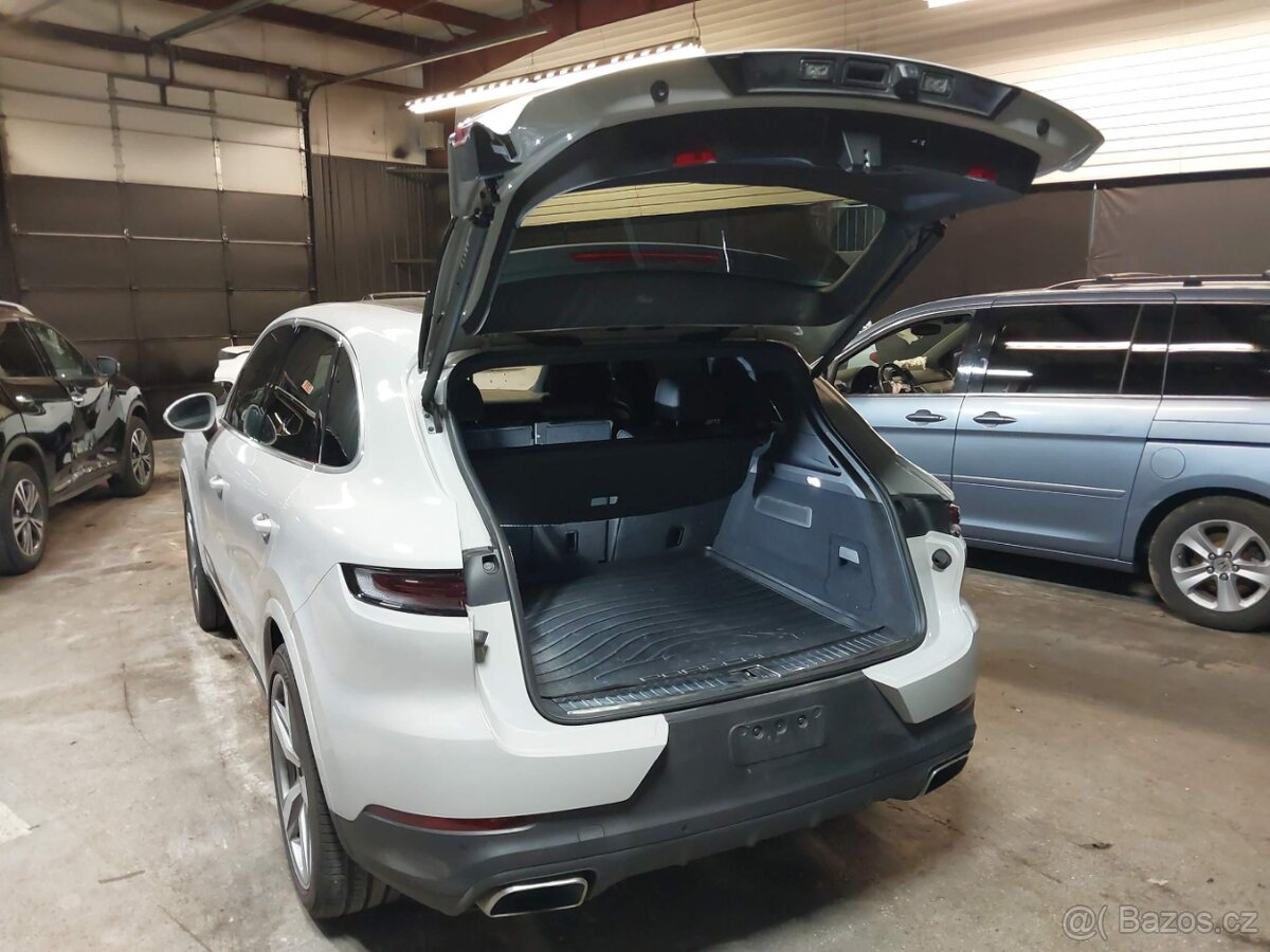 Porsche Cayenne – Rok 2024, pouze 25k km - 6