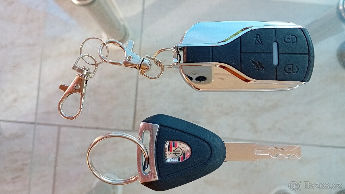 ELEKTRICKÝ Skůtr HECHT STRATIS březen 2024 - 6