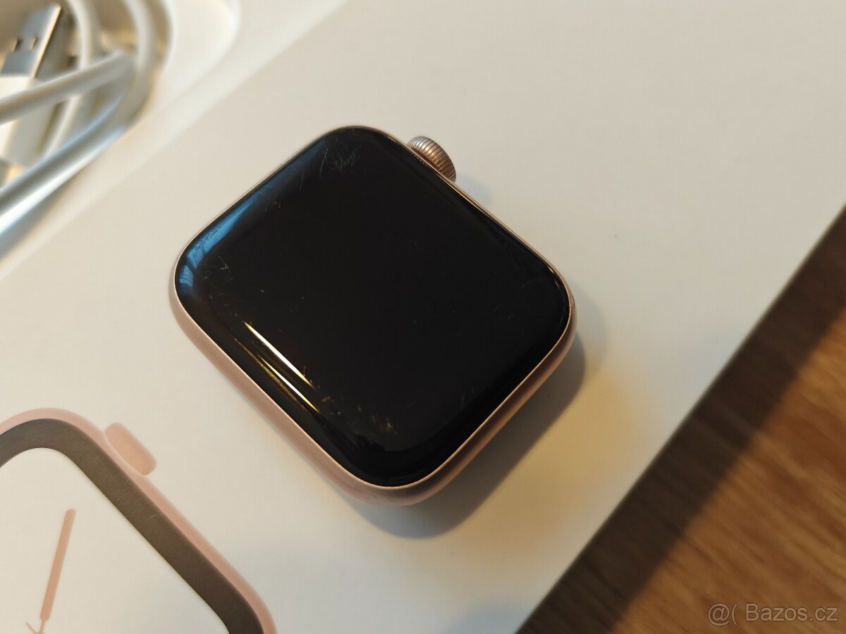 Apple Watch 4 40mm rose gold - 6