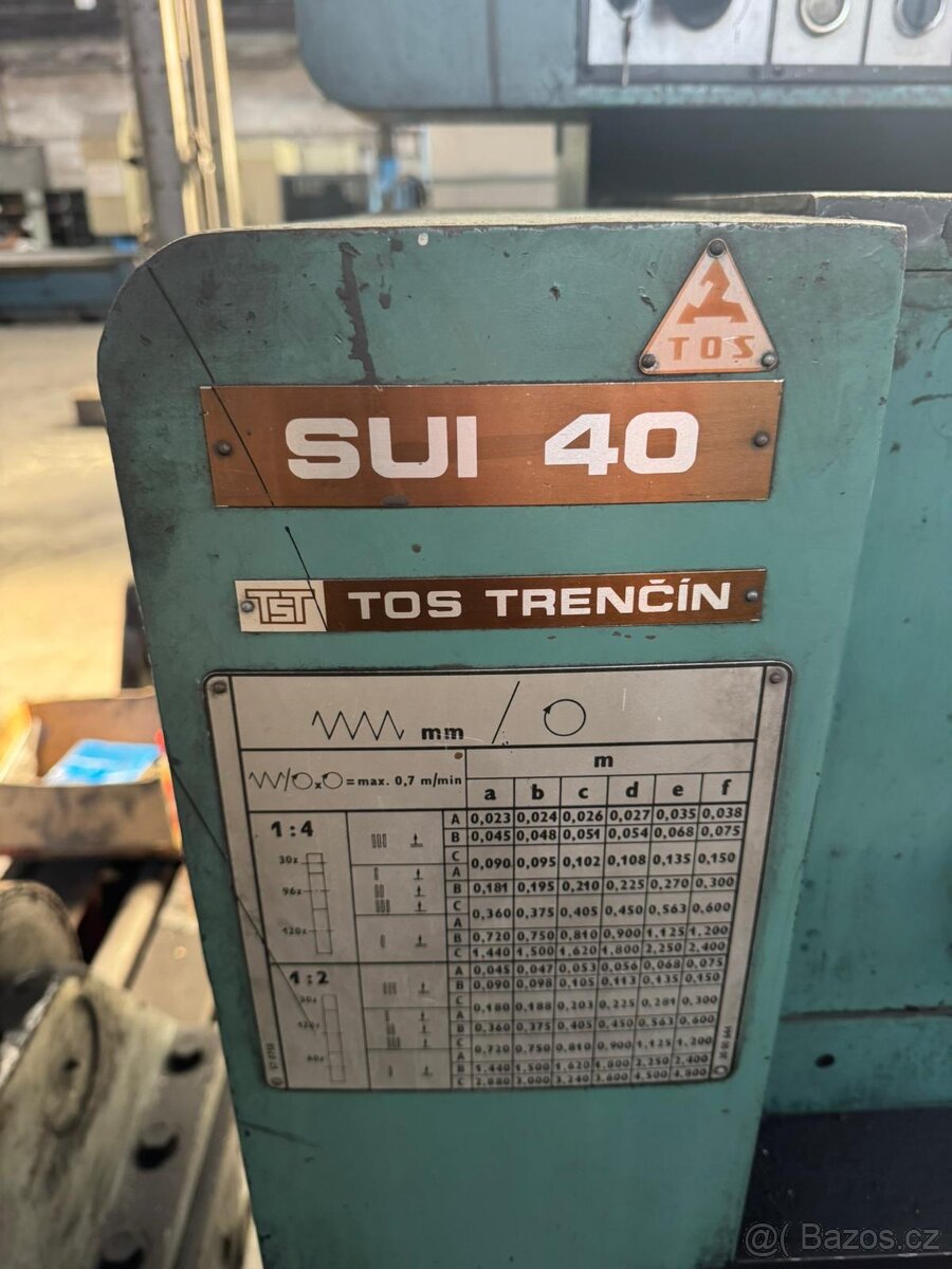 Soustruh na kov SUI 40/2000 - 6