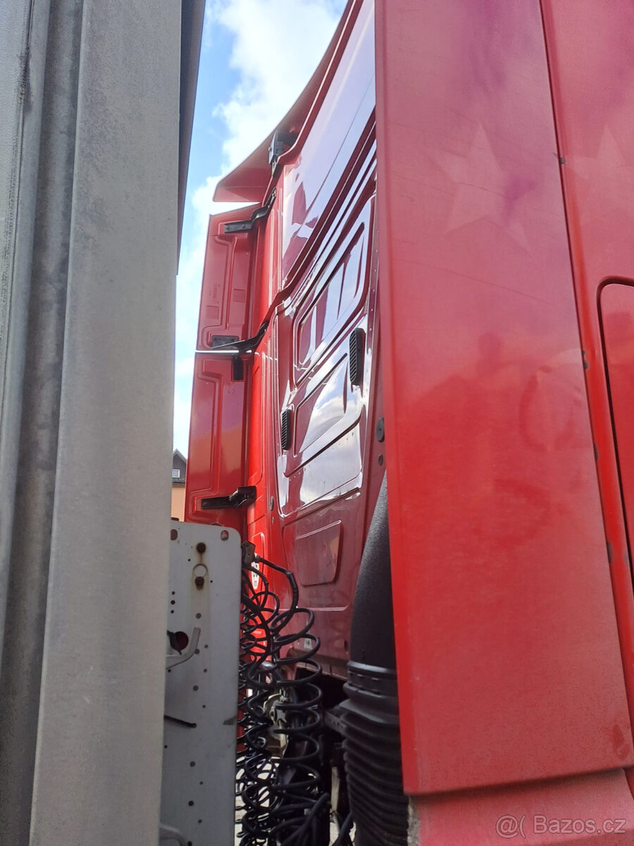 MB 18445 r.v.14 LOWDECK - 6
