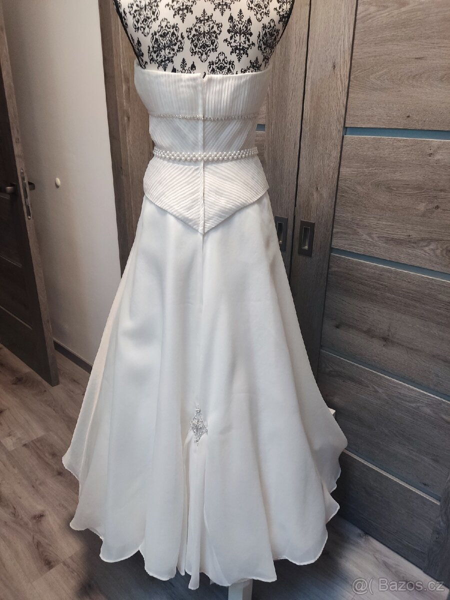 Krásné svatební šaty vel. 38 - 6