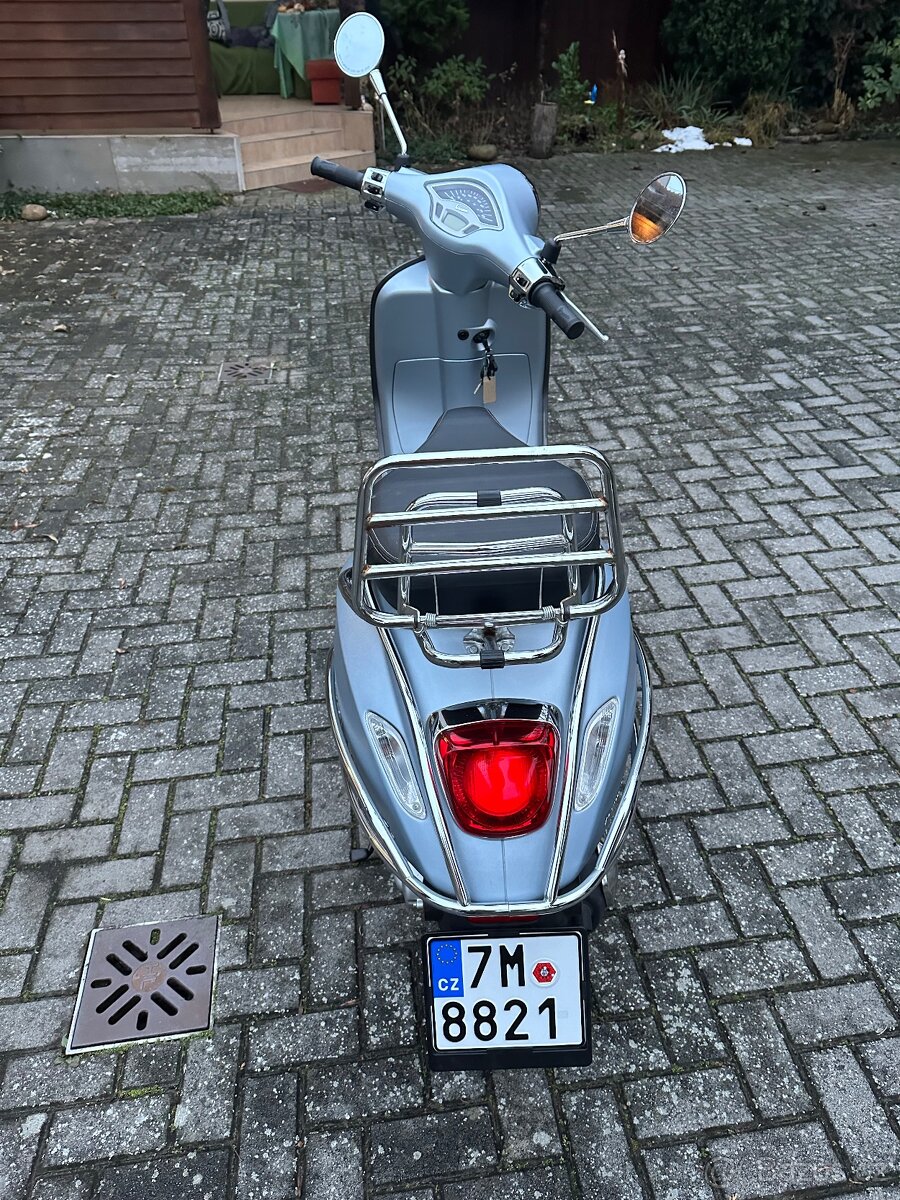 Vespa Primavera 50 2023 - 6