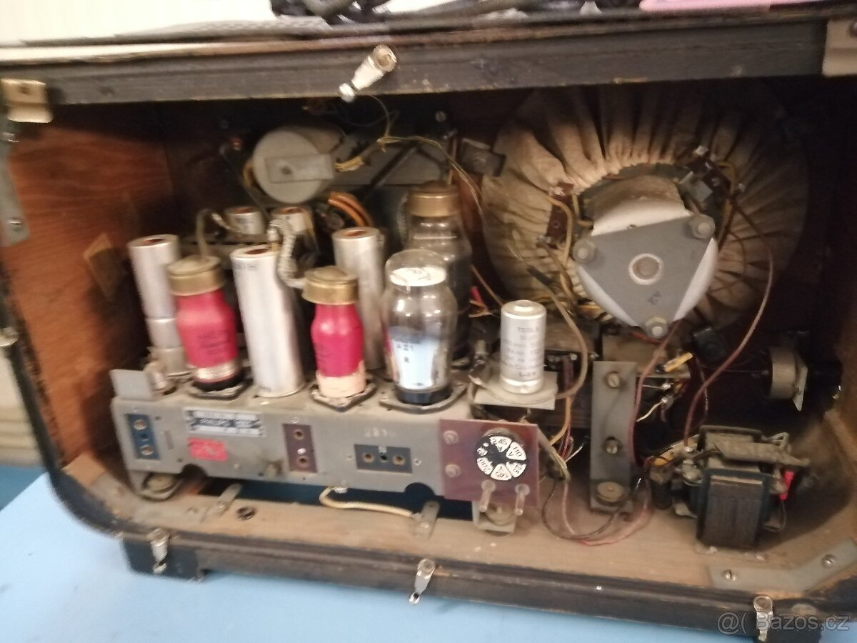 Rádio Philips 516A - 6