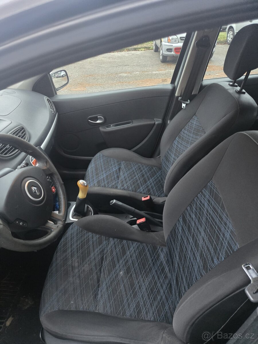 Renault Clio 1,5 TDCI - 6