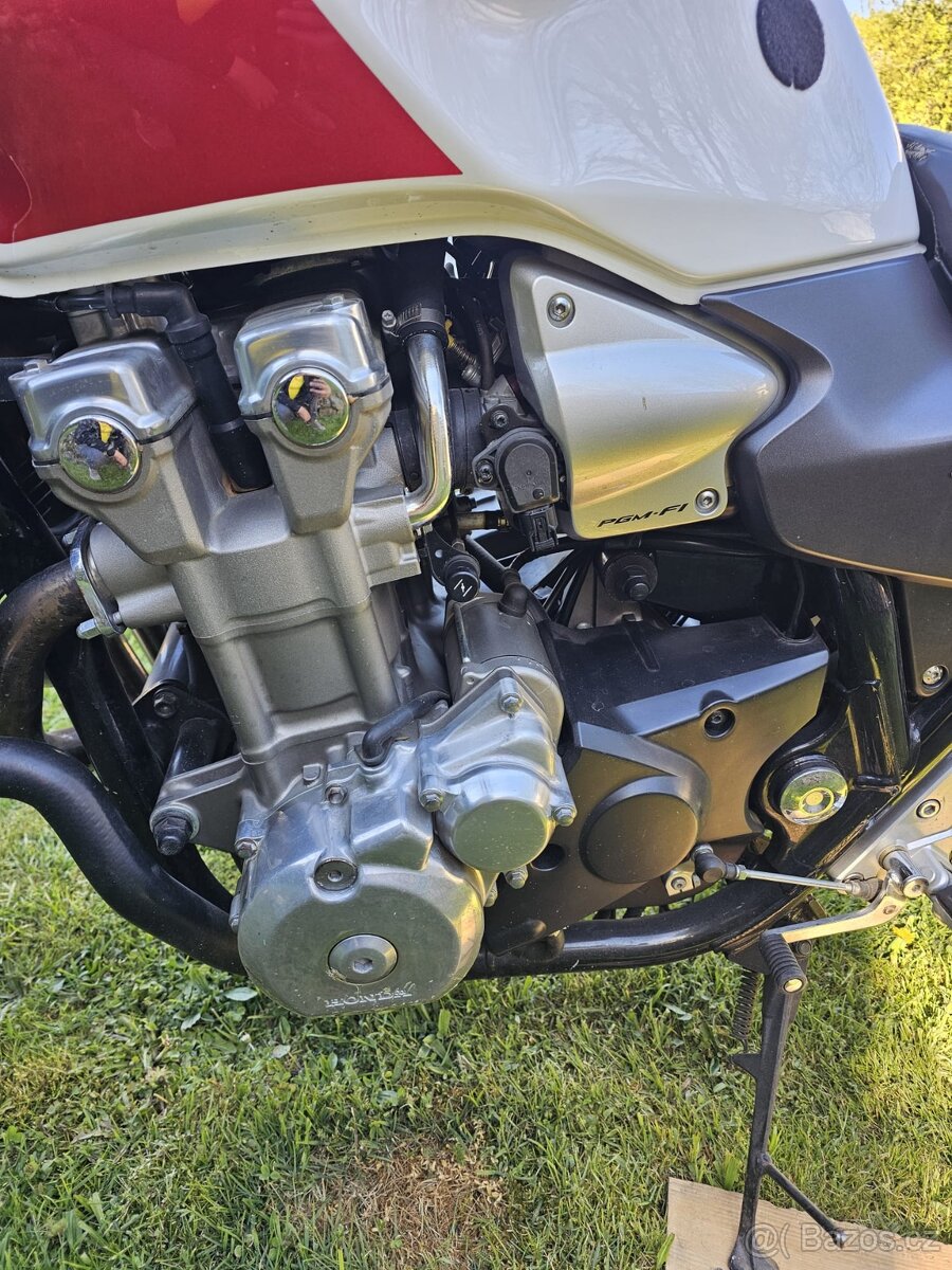 Honda CB 1300 - 6