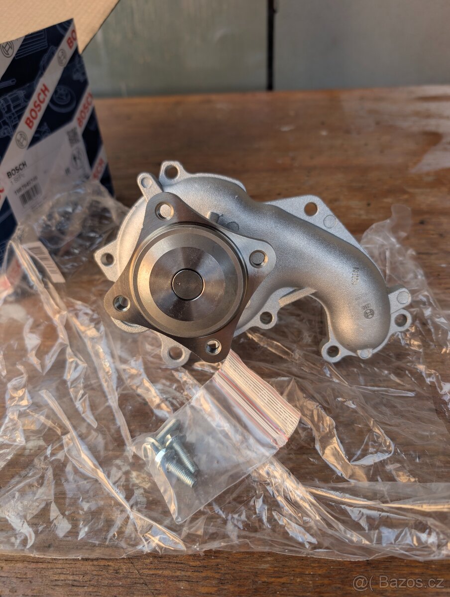 Vodní pumpa BOSH na FORD - 6