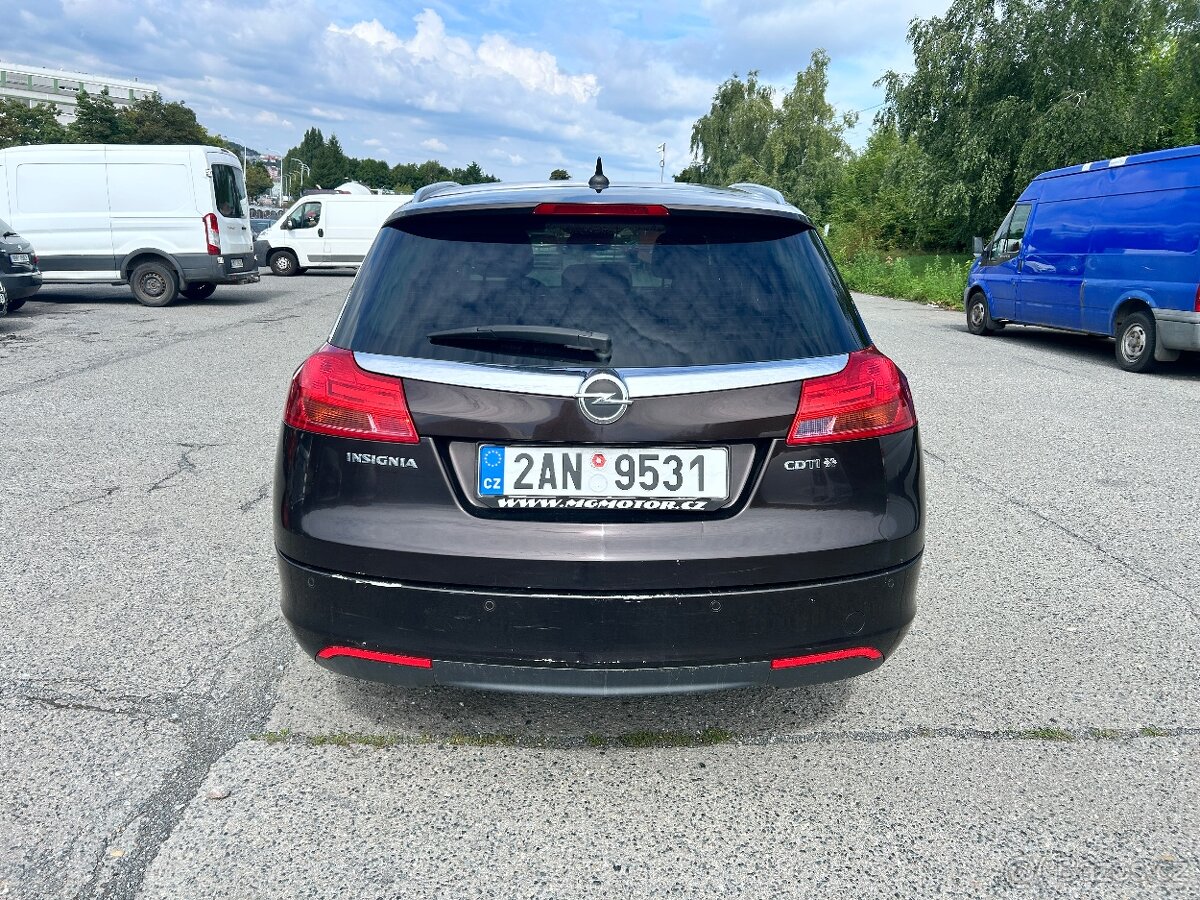 Opel Insignia, KOMBI, 4X4 - 6