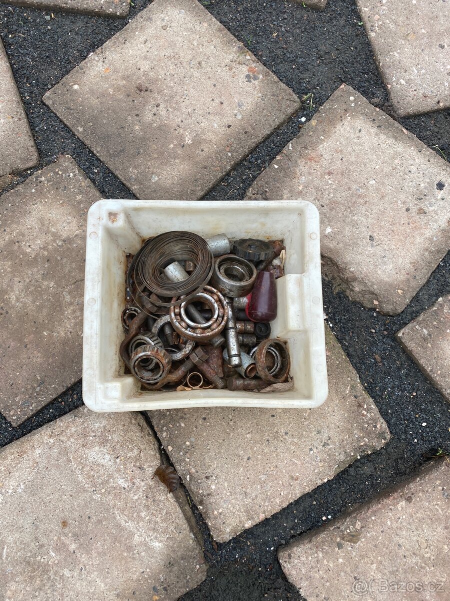 Díly Škoda 1202 - 6