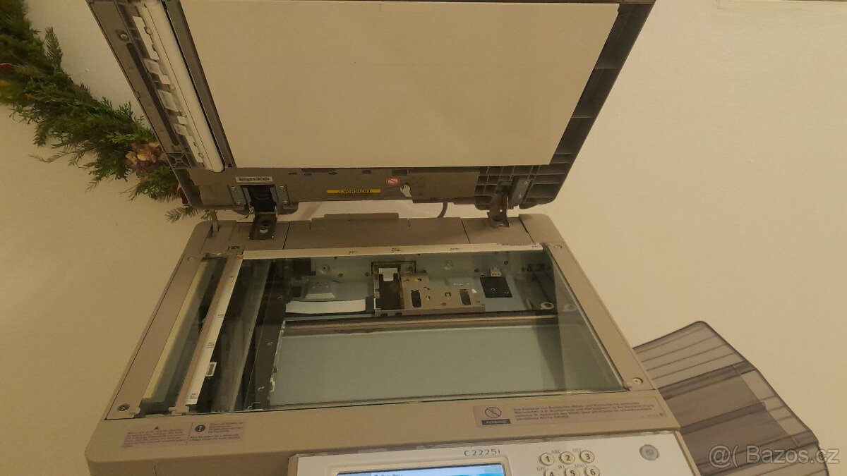 Barevná A3 kopírka Canon iRA C2225i - 6