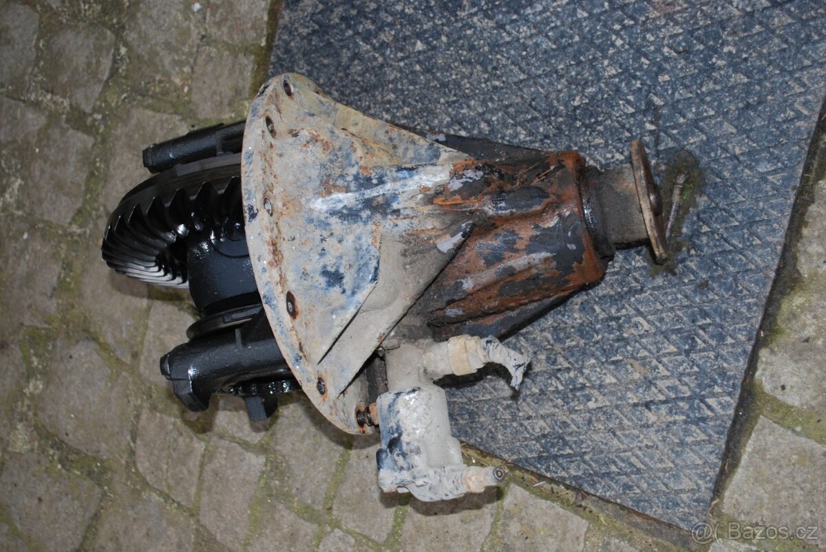 Avia - diferenciál, poloosy - 6