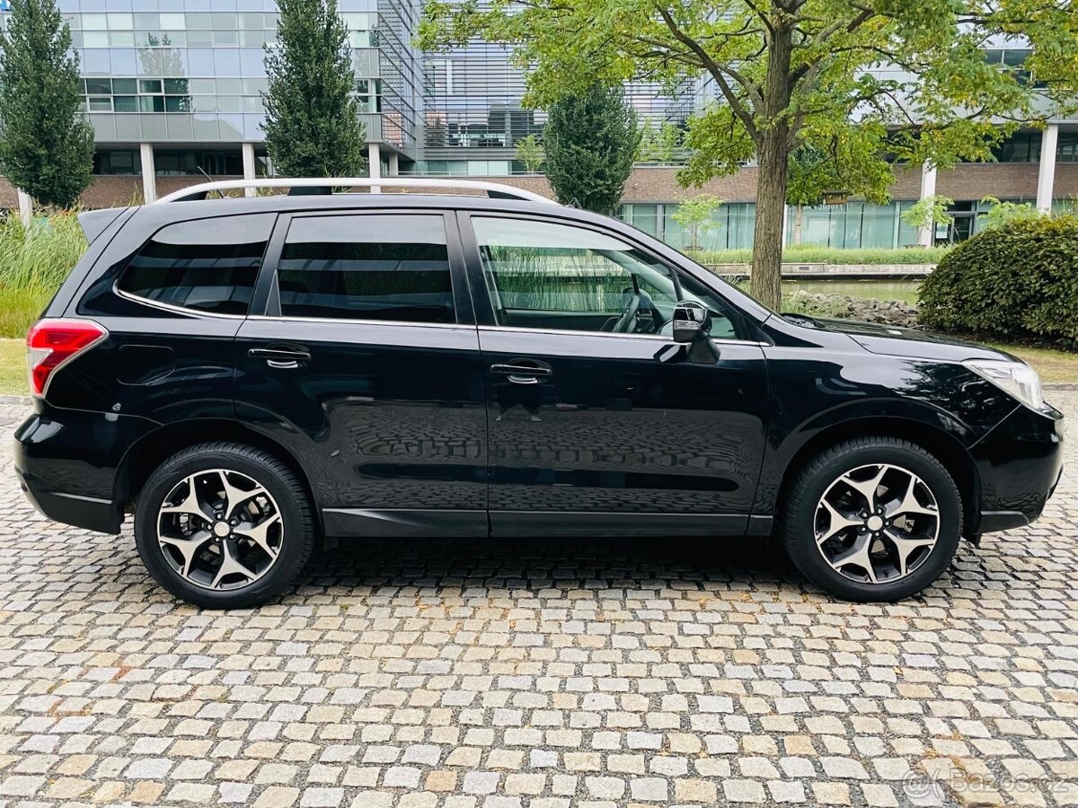 Subaru Forester 2.0i 4x4 AUT 1MAJITEL TAŽNÉ SERVISKA - 6