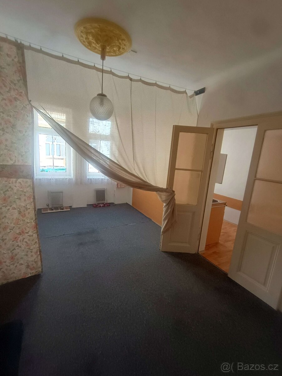 Pronájem 1+1 České Budějovice, Skuherského na Pražském předm - 6