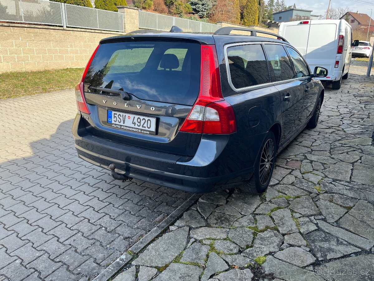 Volvo V70 2010 XENONY KŮŽE NAVIGACE - 6