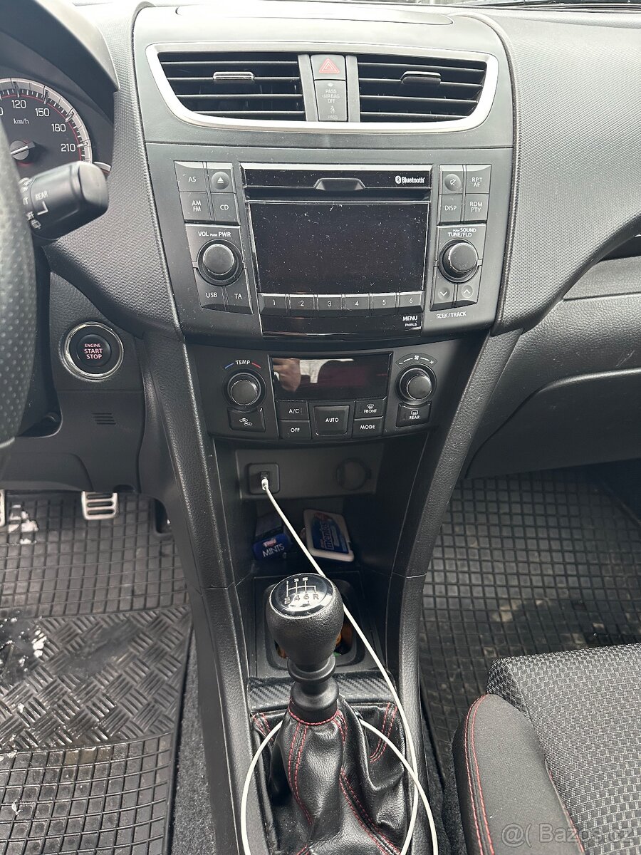 Suzuki Swift Sport - 6