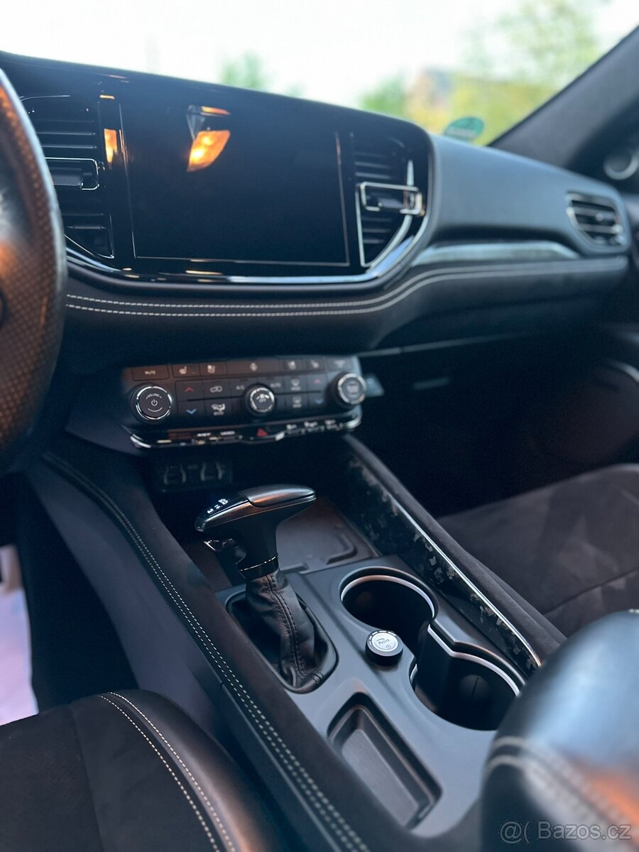 Dodge Durango 6.4 SRT - 6