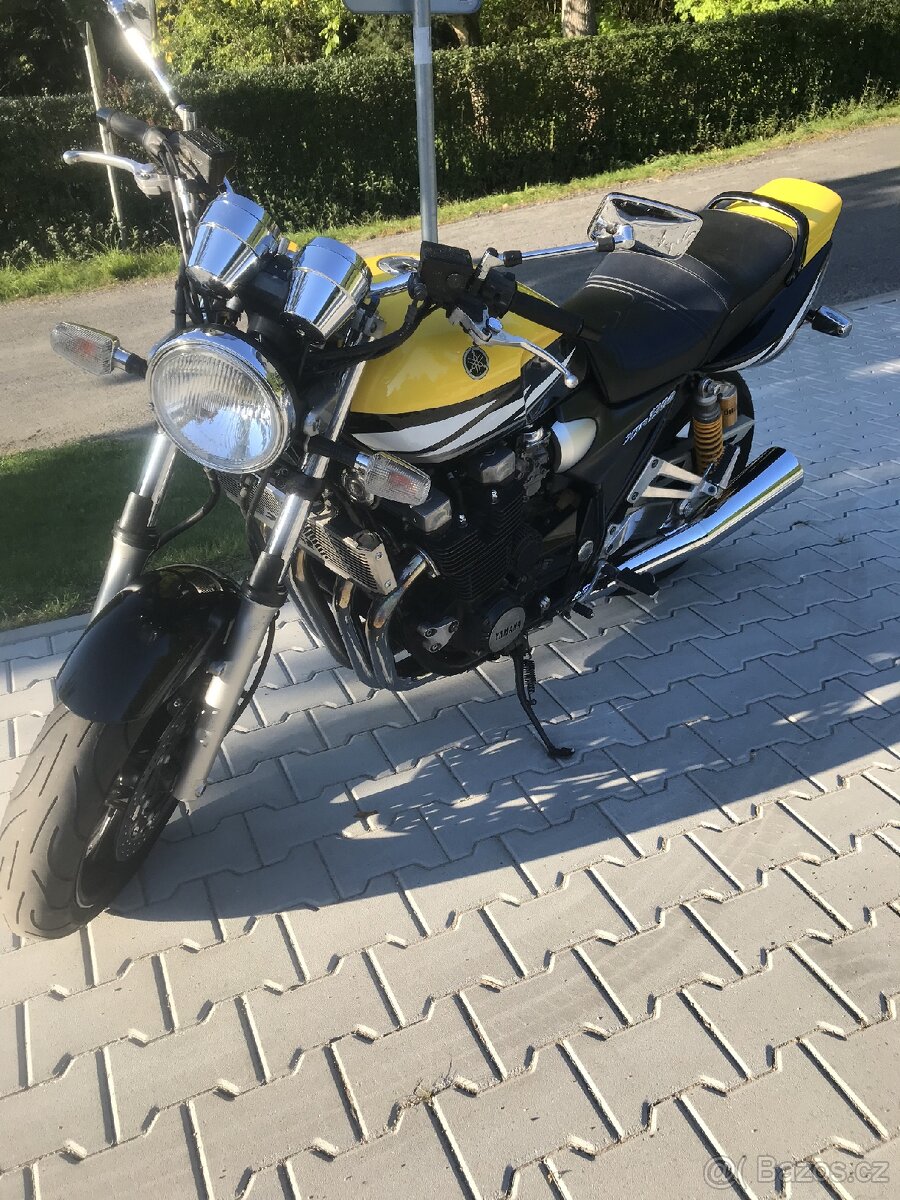 Yamaha 1300 xjr - 6