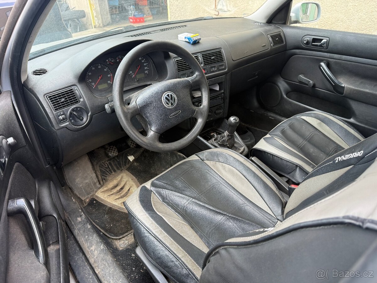 Golf 4 třídvéřo - 6
