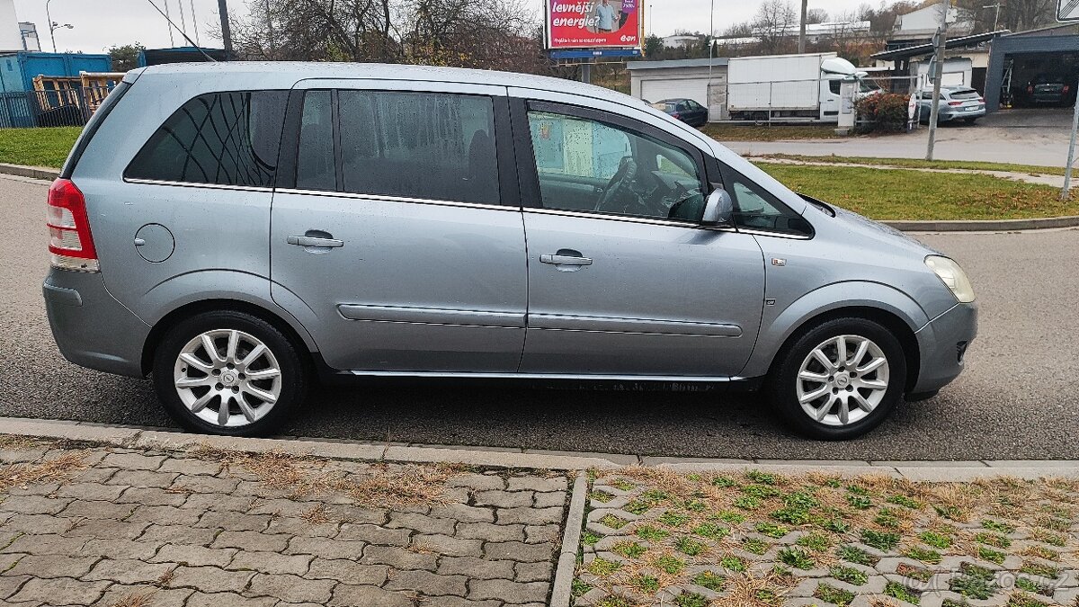 Opel Zafira, 1.6i 16V EcoFlex 7míst Ta - 6