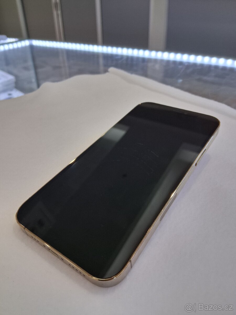 Apple iPhone 12 Pro 128GB Zlatý - 6