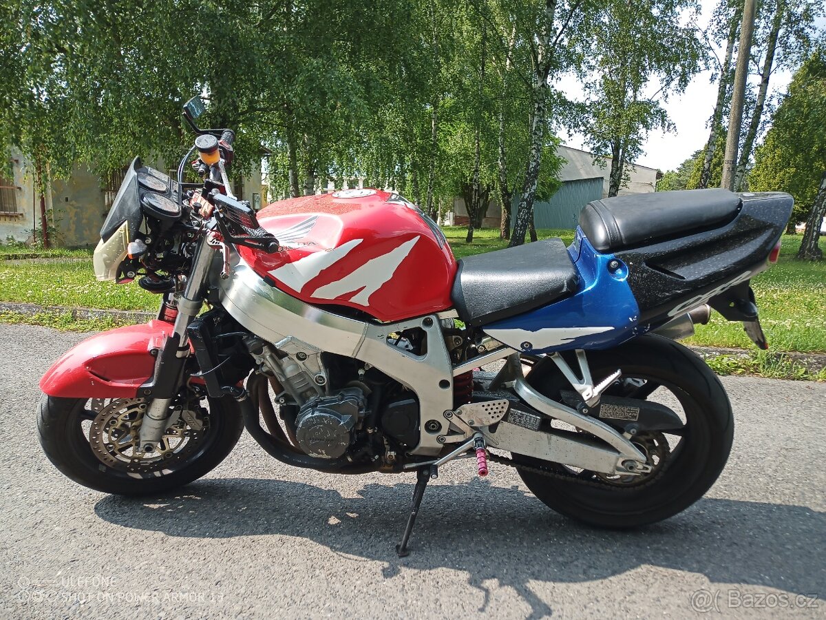 Honda SC33 900rr - 6