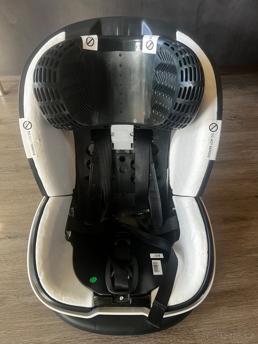 Autosedačka a základna besafe - 6