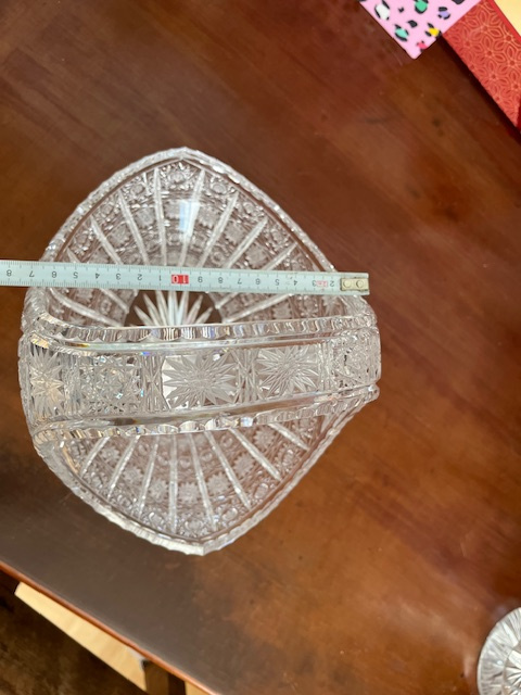 Broušený skleněný košík - 6