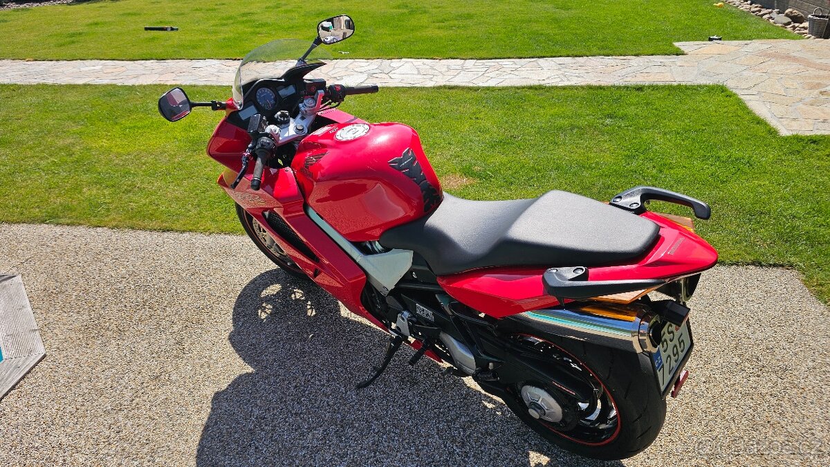 Honda VFR 800 VTEC RC46 - 6