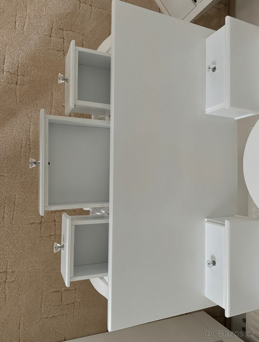 Kosmetický stolek pro slečnu - 6