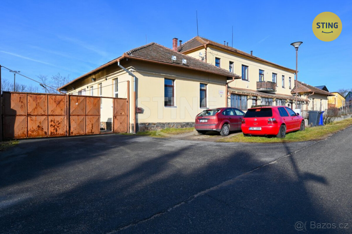 PRODEJ PRŮMYSLOVÉHO AREÁLU A NÁJEMNÍHO DOMU S OSMI , 131578 - 6