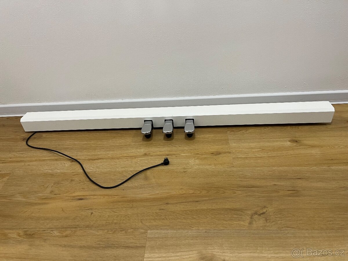 Stojan na Roland s pedálnicí - 6