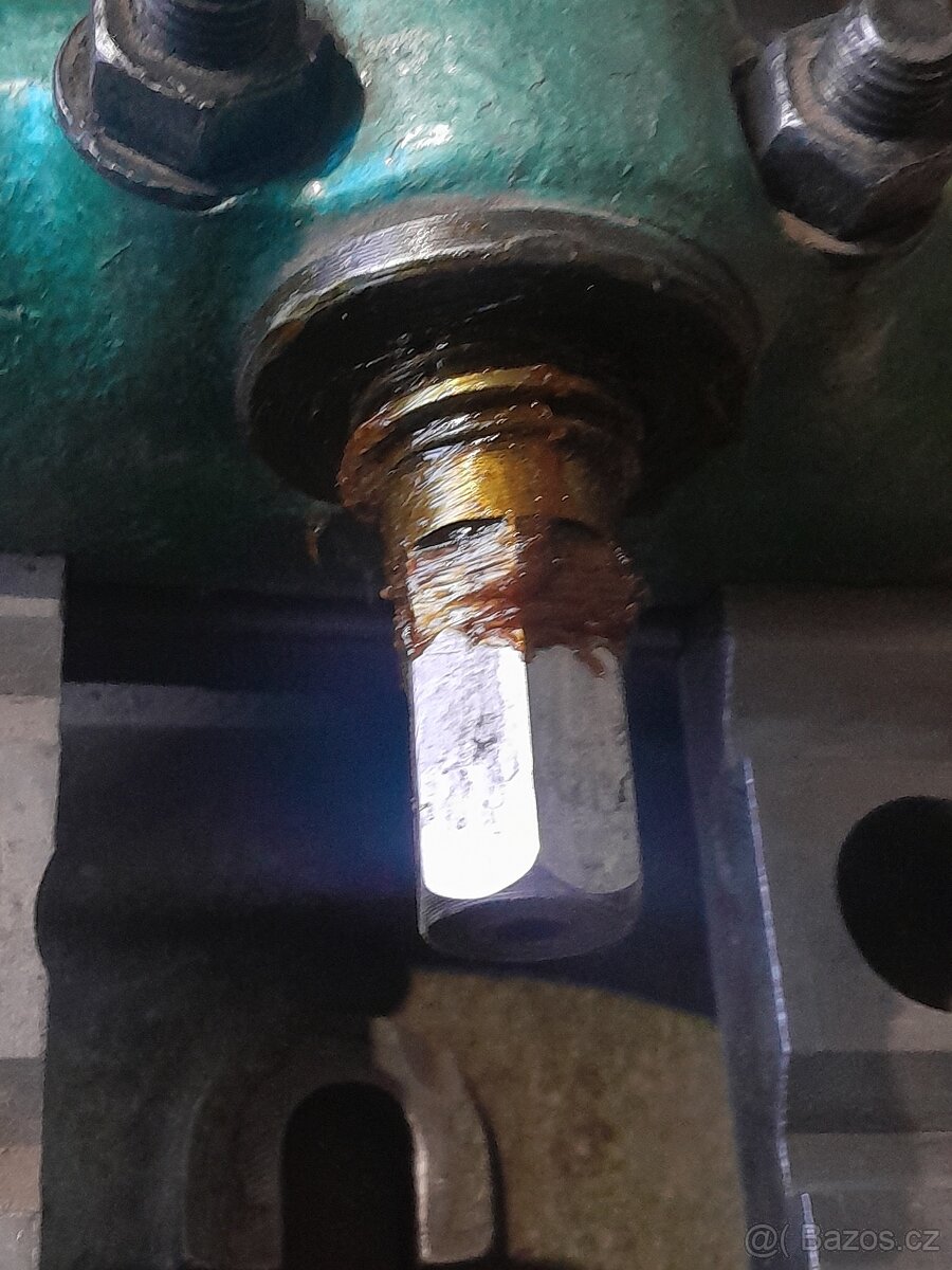 Masivní strojní svěrák 250mm Odpočet DPH - 6