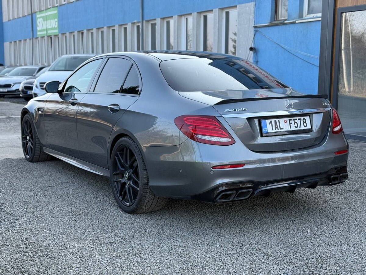Mercedes-Benz E63 AMG 4MATIC+ - 6