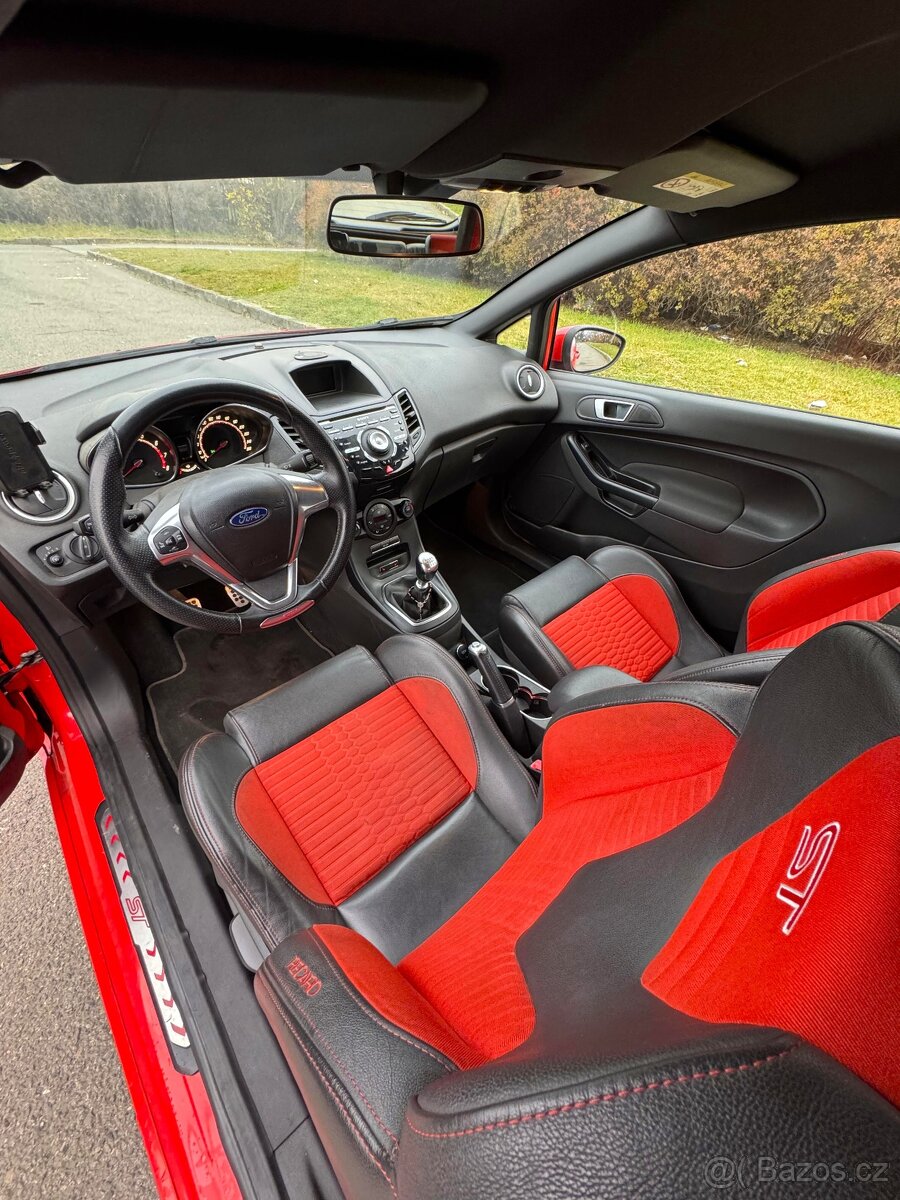 Ford Fiesta ST 1.6 2013 - 6