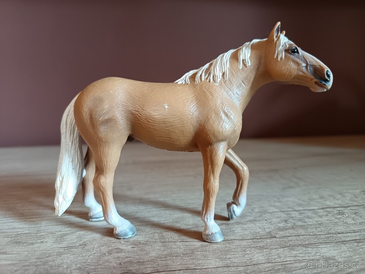 SCHLEICH Koně SBĚRATELSKĒ FIGURKY 104 - 6