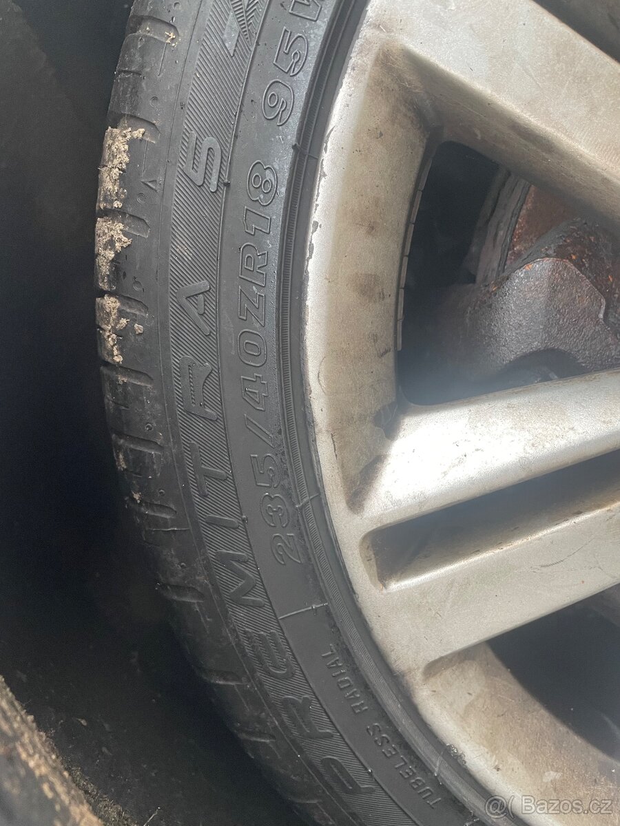 Prodám Volvo V60 D5, 2.4 4x4 - 6