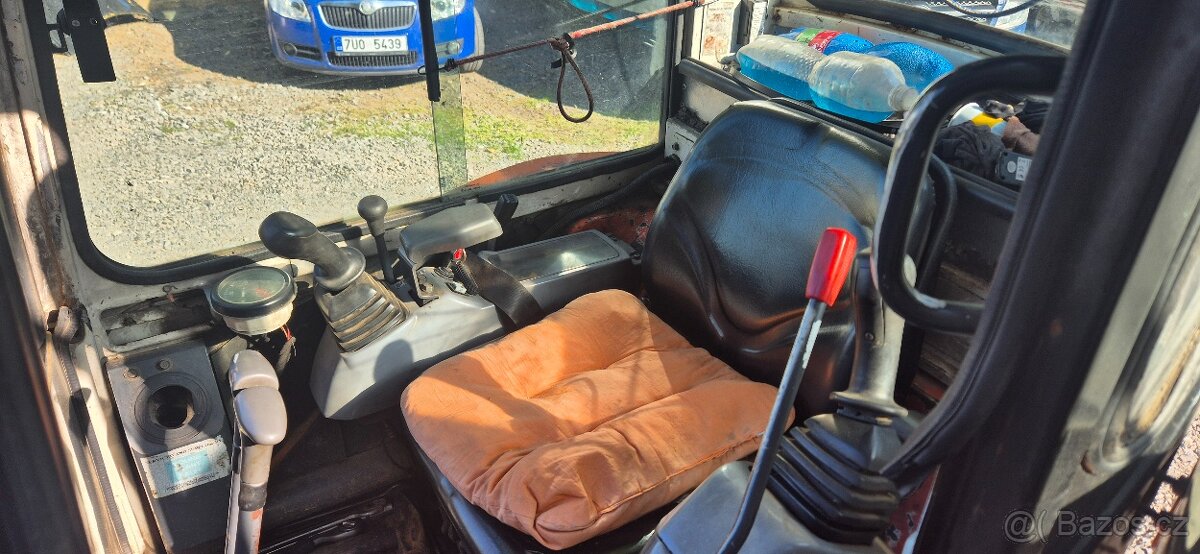 Minibagr kubota u25-3 - 6