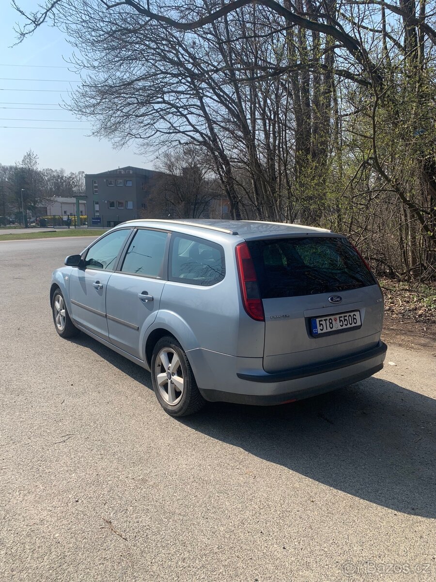 Ford Focus 2 1.6 TDCI 80kw - 6