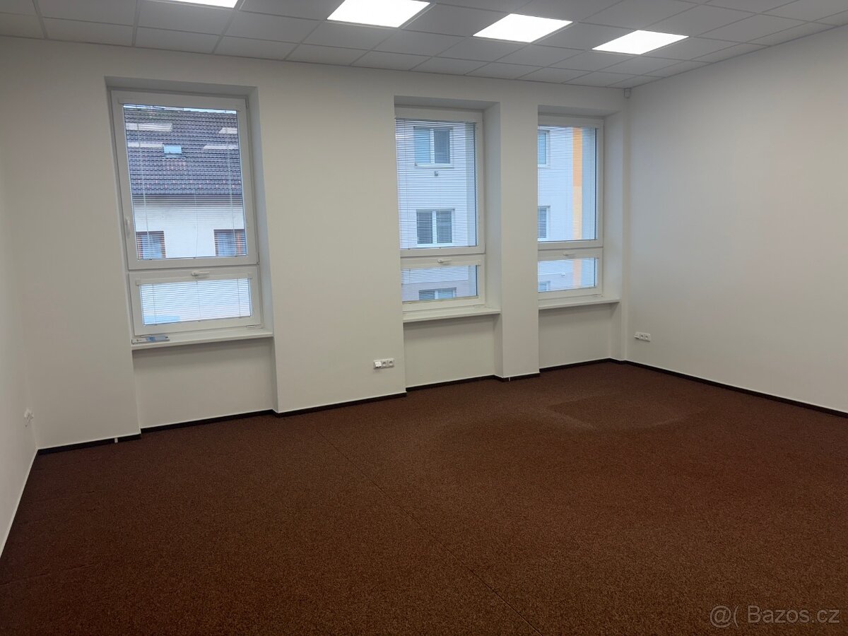 Pronájem kanceláře 40 m² Dobrovolského, Hodonín - 6