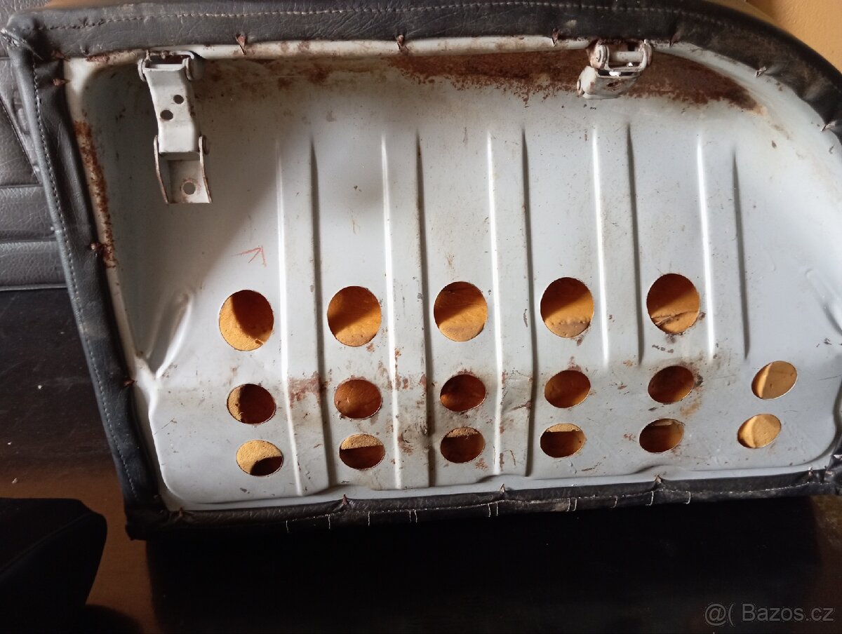 Zadné sedačky Škoda 120l - 6