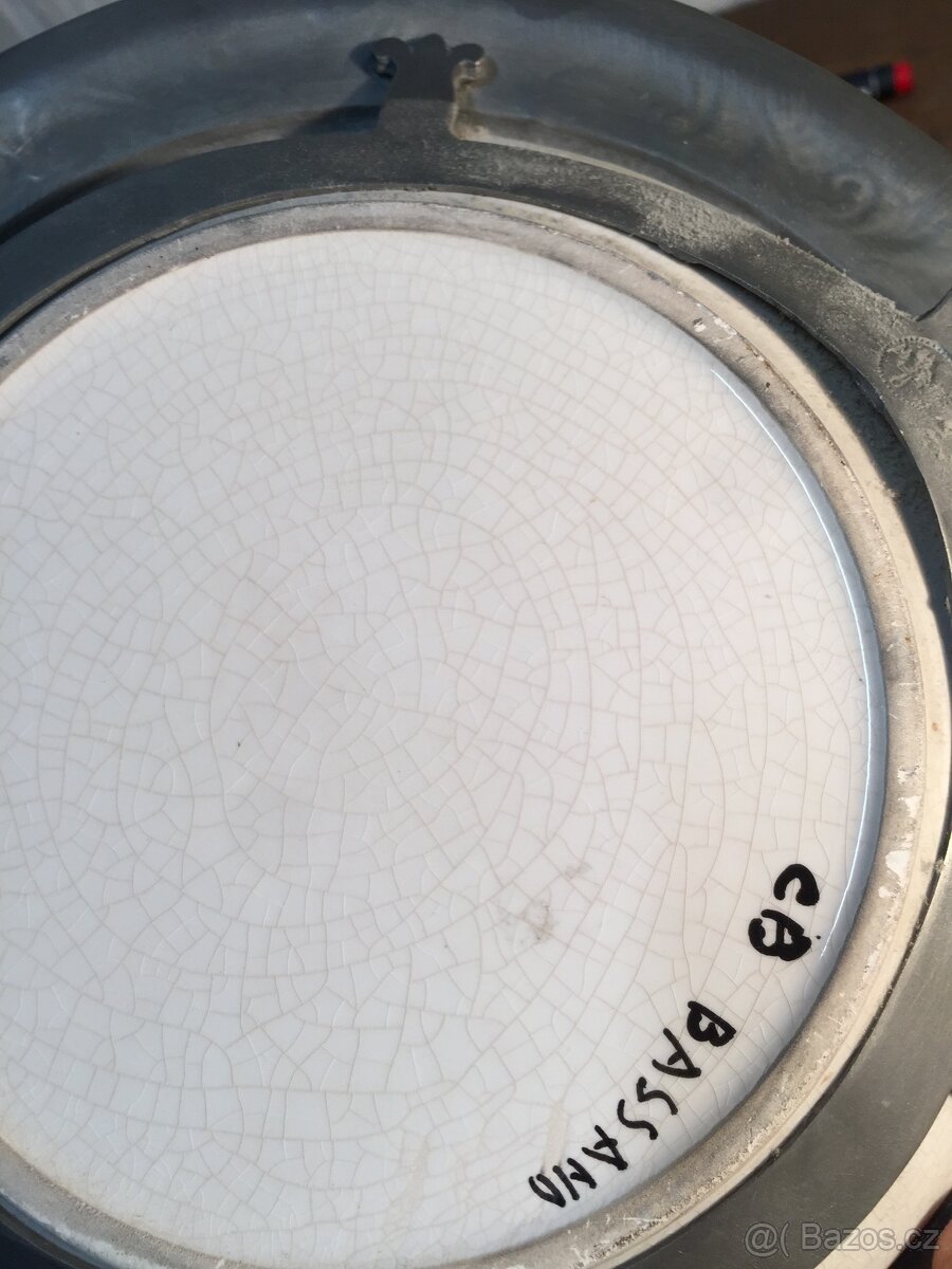 cínový talíř majolika a masivní montáž cín punc anděl - 6